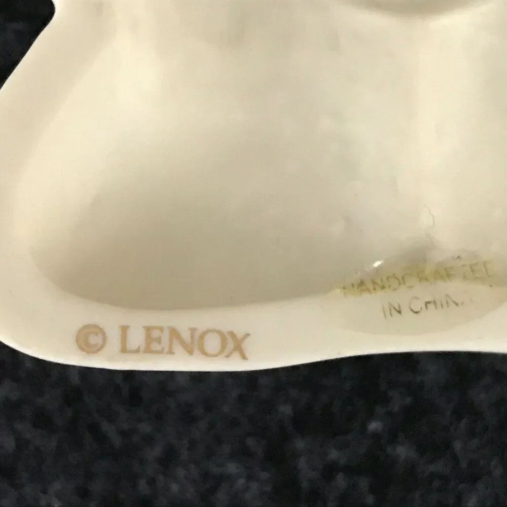 Lenox Snow-Woman Christmas Porcelain Ornament Cookie Cutter Press‎